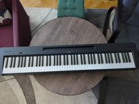 Yamaha P-145B digitalpiano + keyboard stand och pianopall