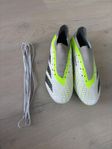 Adidas Predator Elite med Skruvdubbar