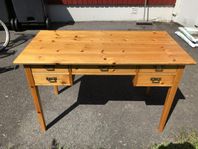 Skrivbord i äldre stil