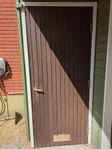 Förråds dörr, ytterdörr med karm utan tröskel