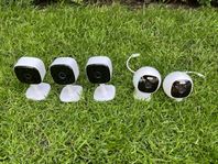 Paket med Eufy 2K Indoor Cam samt Outdoor Cam Pro