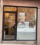 En exklusiv och väletablerad salong på Östermalm