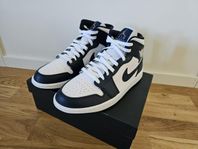 Air Jordan 1 Mid White/Obsidian US9/EU42,5