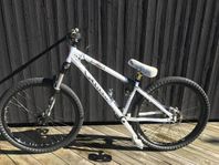 Free Ride Fire Eye Short