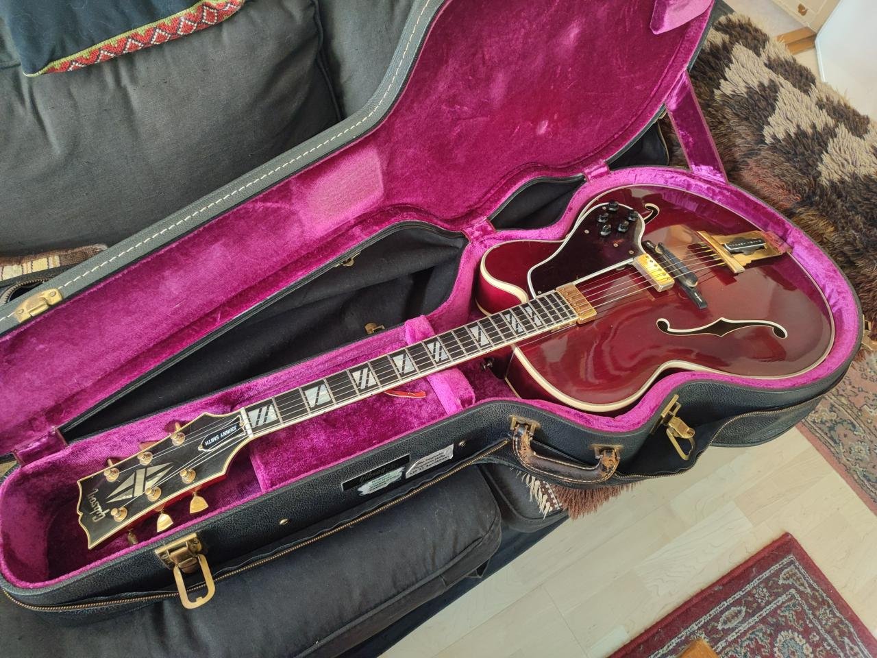 Gibson Johnny Smith-78. 2-mic...