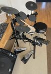 Yamaha DTX500, dubbelpedaler Tama, Högtalare Laney cup-112