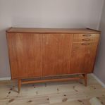 Skänk i teak