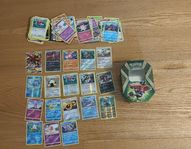 Pokemon kort med metall låda