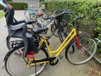 Axis Cykel med barnsits och korg