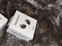 Galaxy Buds FE GRAVITY