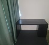  Skrivbord och kontorsstol