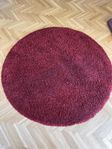 fluffig röd rund matta 160 cm Mio 