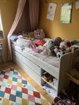 Ikea säng Släkt med förvaring 90*200 cm