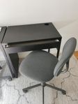 Skrivbord 73x50 cm och stol