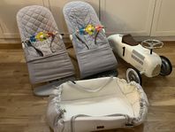 Babysitters med leksak, babynest och gåbil
