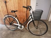 Cykel Crescent 28 tum med 3 växlar bra skick Ny servad
