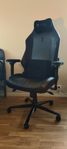 Secretlab TITAN Evo 2022 XL med tillbehör 