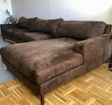 soffa (helt i mocka)