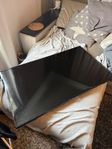 Samsung 42” m fjärrkontroll skänkes!