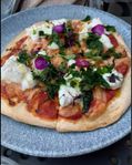 Charmig pizzeria på Tågaborg