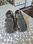 Sandal (Kavat)