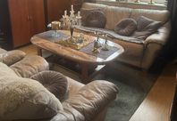 Skinn, soffgrupp / soffa  och två fåtöljer, BORTSKÄNKES
