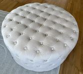 Beige sittpuff från Jotex