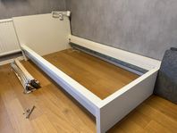 Ikea malm sängram, ribbotten, madrass