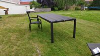 Utemöbler / trädgårdsmöbler Bord och 8 stolar