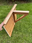 Väggmonterat fällbord