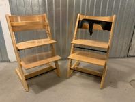 2 x Stokke Tripp Trapp stol med bygel