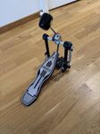 Mapex single kick pedal . Som ny!
