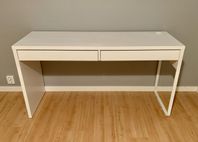 Skrivbord / Sminkbord