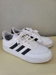 Adidasskor i nyskick