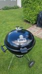 En äkta Weber "Master-Touch" i nyskick. 