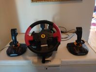 Thrustmaster Ratt Pedaler samt 2 st joysticks