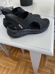 Skechers Slip in Arch Fit sandal