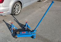 Garagedomkraft OMCN 112 och pallbockar