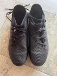 Fotbollsskor Adidas stl 37 1/3