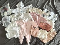 klädpaket för en nyfödd flicka, storlek 56