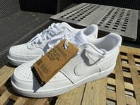 Helt nya Nike Court Vision Low – strl 42.5