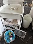 skötbord, skötbädd, bumbostol, skor, matset