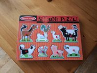 Knoppussel m djurläten Melissa & Doug