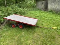 Liten trädgårdsvagn till åkgräsklippare eller liknande