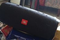 JBL charge 4