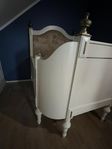 Antik barnsäng • Gustaviansk stil • Vintage • Shabby 