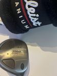 Titleist driver 975d