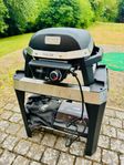 Defekt Elgrill: Weber Pulse 1000 med stativ och överdrag
