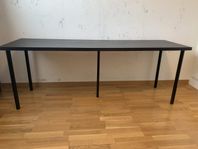 Skrivbord svart