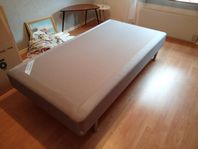 Säng / Resårmadrass Sultan Selfors 105cm